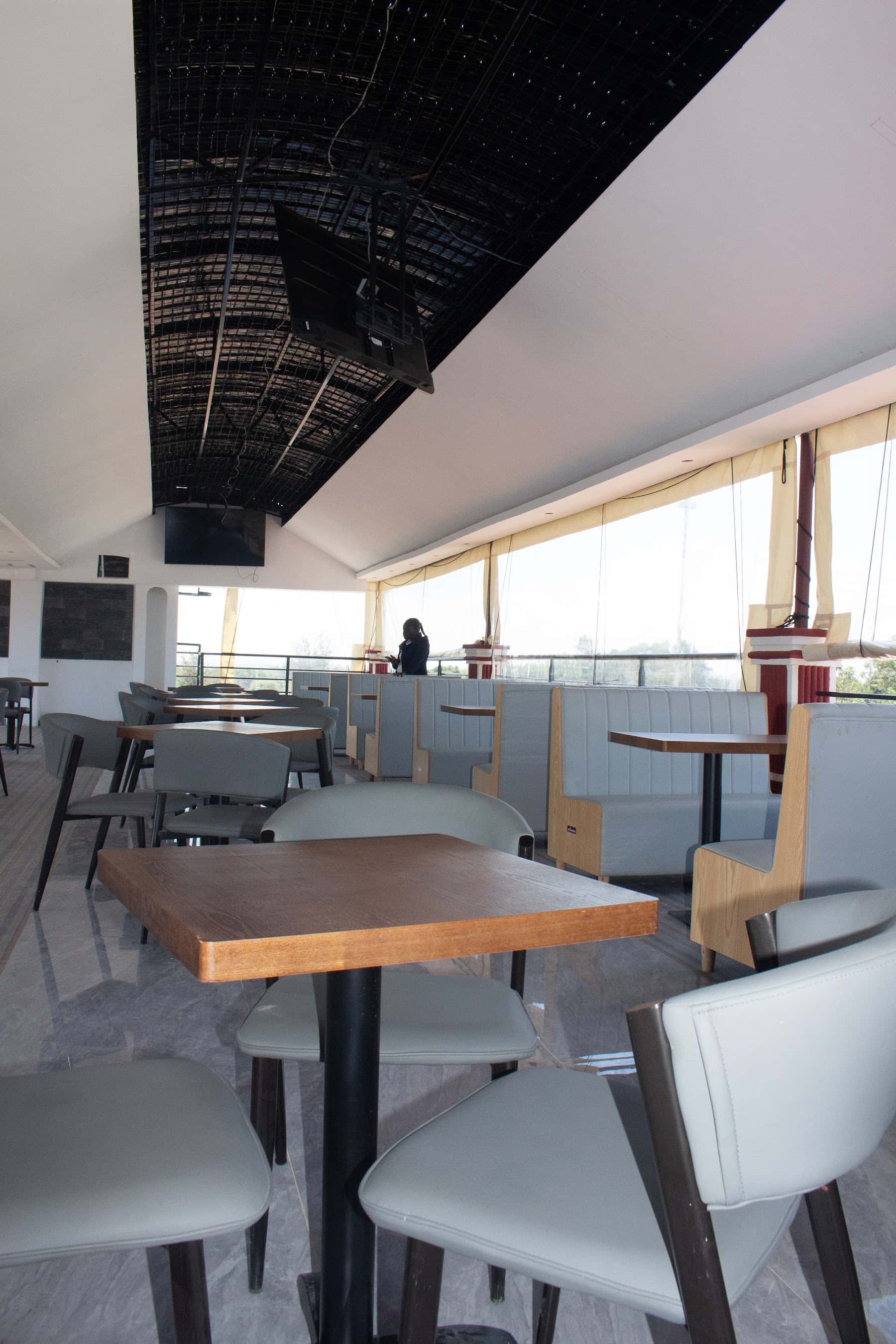 Upstairs: the rooftop bar and restaurant, The Leishen (8)