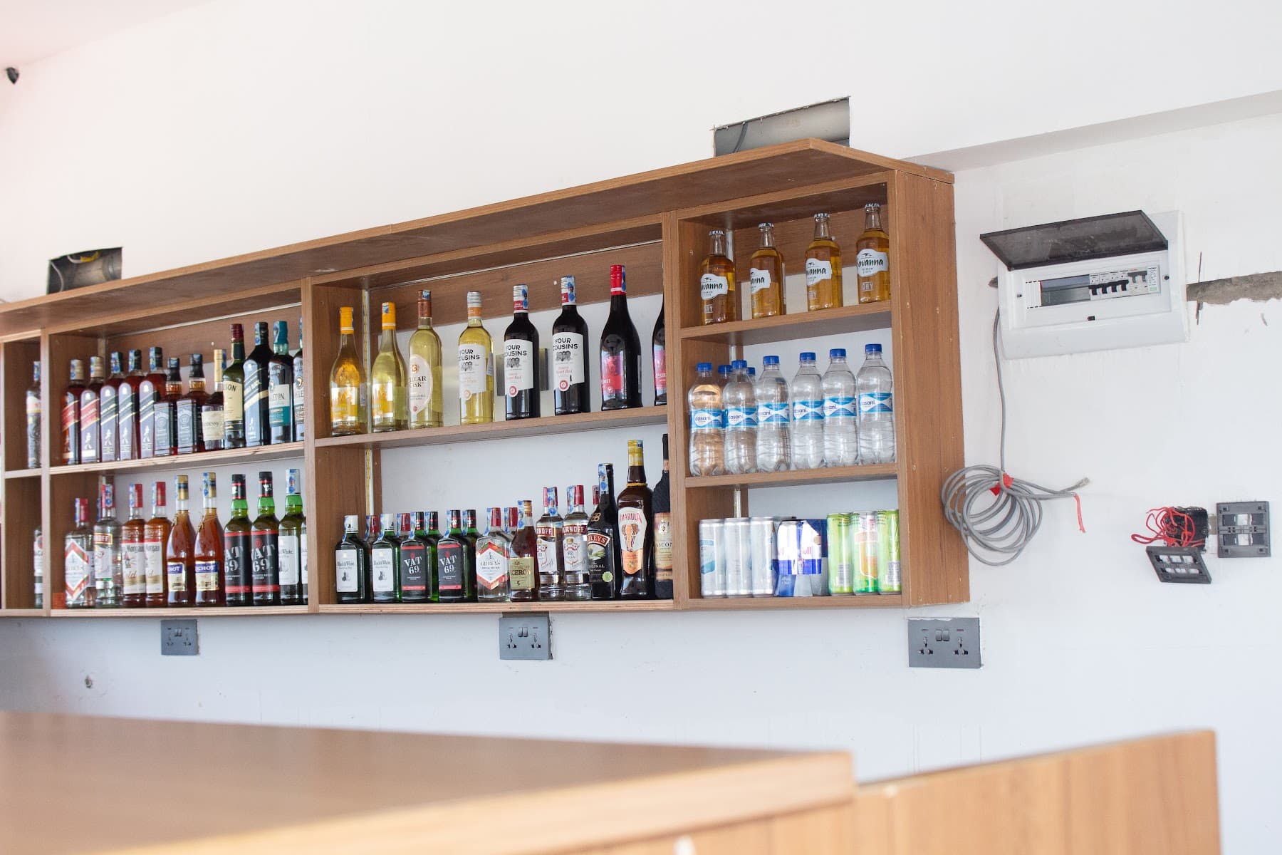 The bar, The Leishen, photo 1 of 10