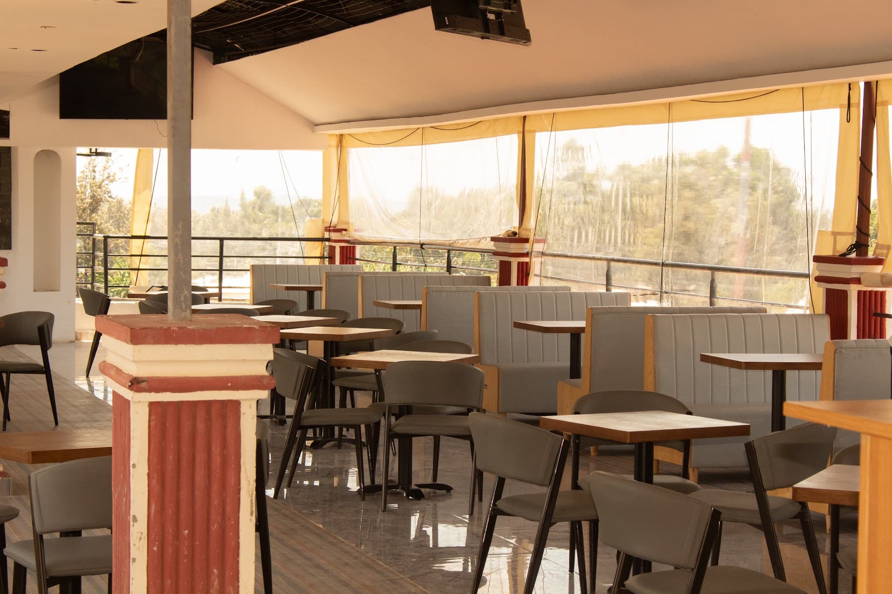 Rooftop restaurant, The Leishen, photo 14 of 43