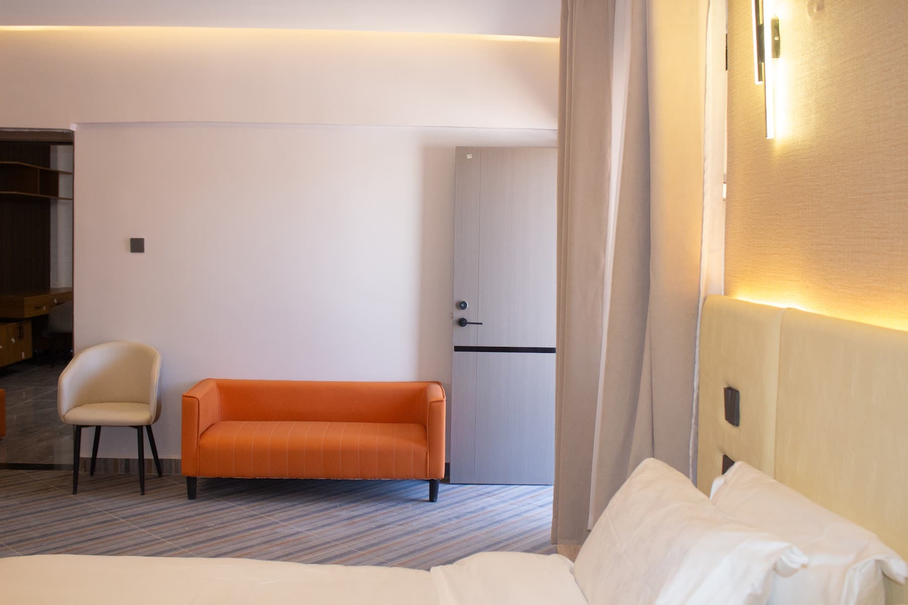 Executive Suite, 1 Bedroom at The Leishen, photo 25 of 33