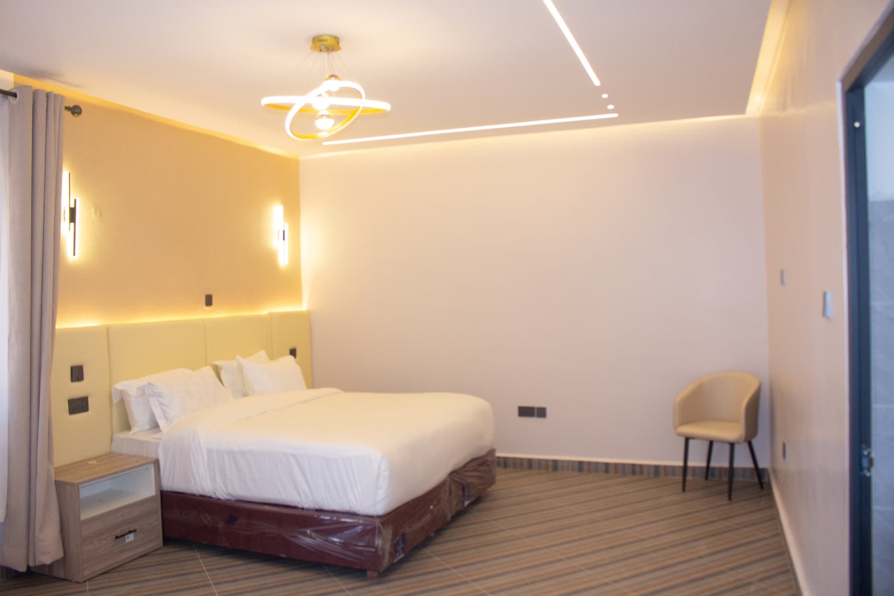 Executive Suite, 2 Bedroom at The Leishen, photo 2 of 36